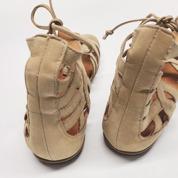 Gentle Souls Break My Heart Sandals 6 Beige Brown Nude Gladiator Kenneth Cole - Picture 4 of 7